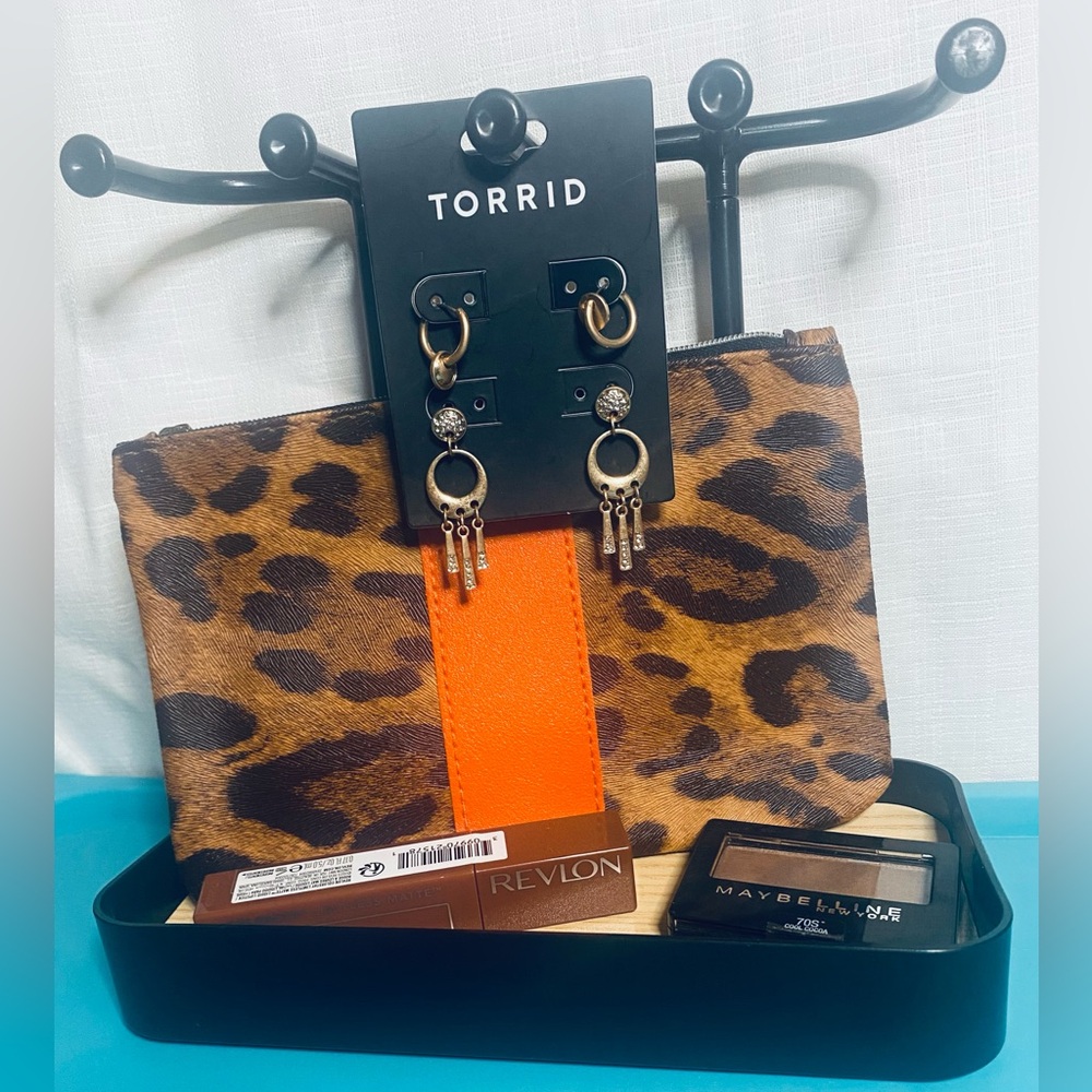 Beauty Bundle - Pouch, Lipstick, Earrings, Eyeshadow